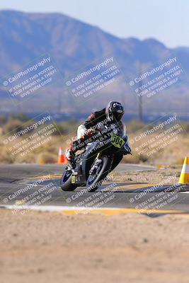 media/Dec-17-2023-CVMA (Sun) [[bf0c04832d]]/Race 2 Amateur Supersport Open/